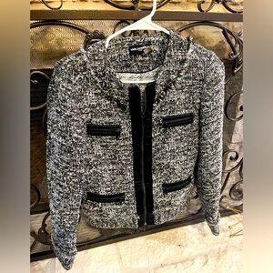 Designer short Small Petite Black/White suit jacket. Karl Lagerfeld Gem!